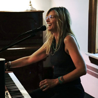 sarah craig headshot